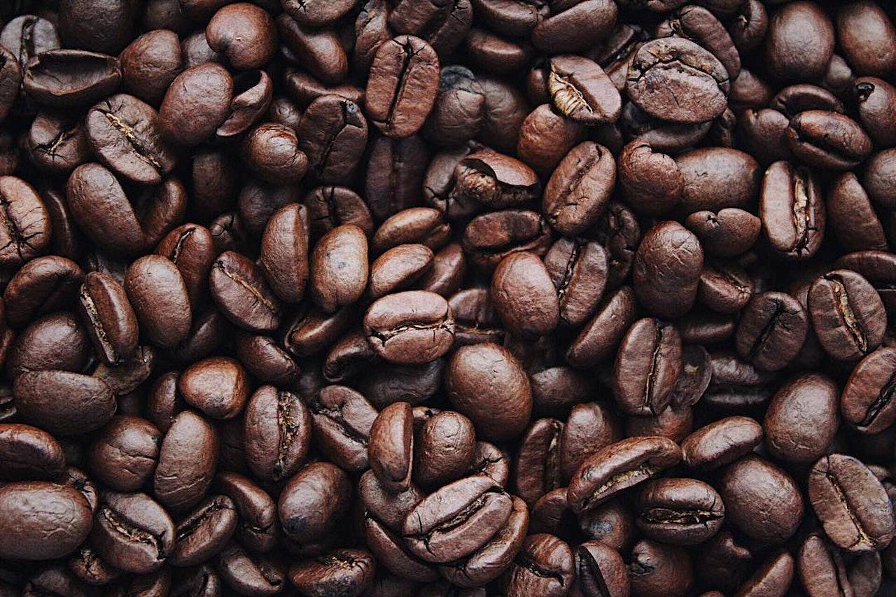Hoe voldoet het bedrukken van koffiebekers aan alle regels?